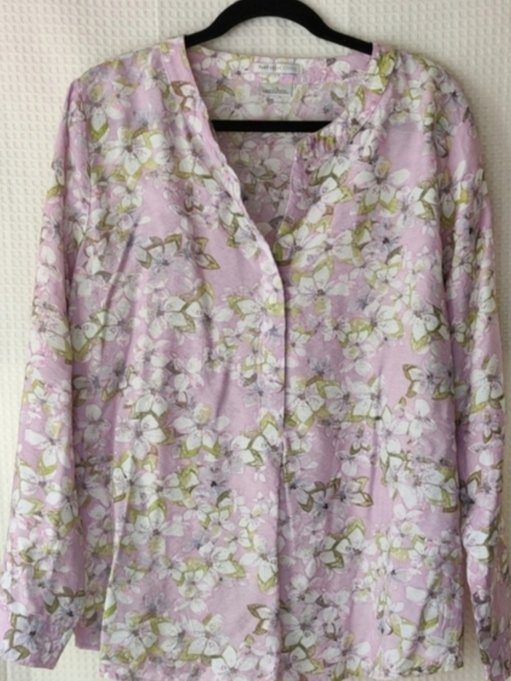 Van Heusen Studio Women's Lavender and White Floral Long Sleeve Blouse Size L
